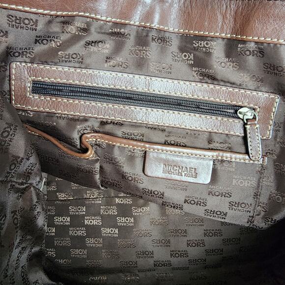 Michael Kors Uptown Astor Leather Studded Weekender Bag (XL) - Picture 6 of 10